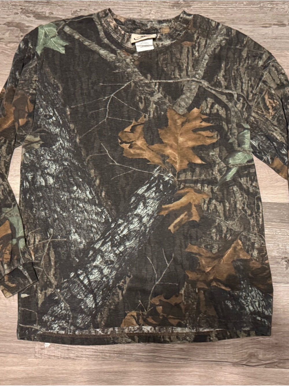 Mossy Oak Boys Long Sleeve Camo Tee in Brown & Green